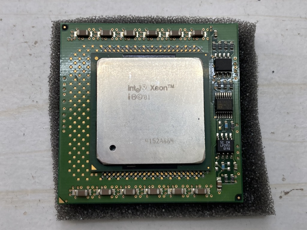 Intel(インテル) Xeon 2.20GHz