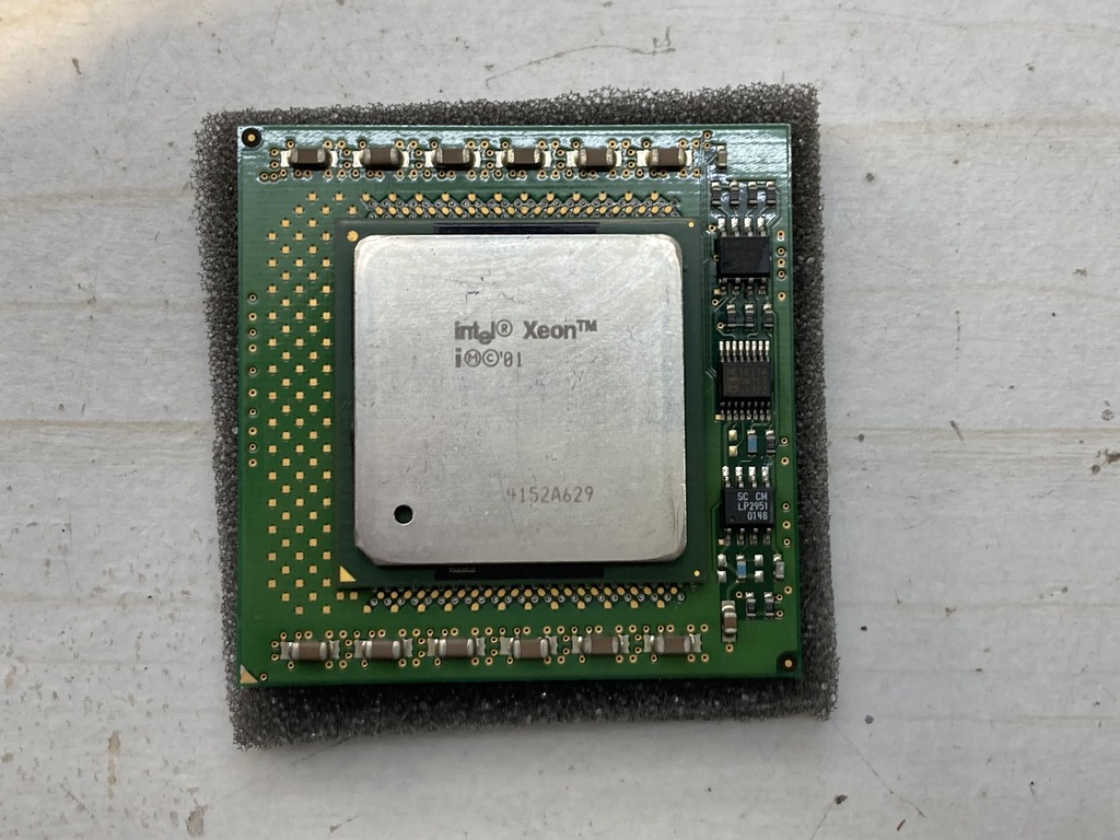 Intel(インテル) Xeon 2.20GHz