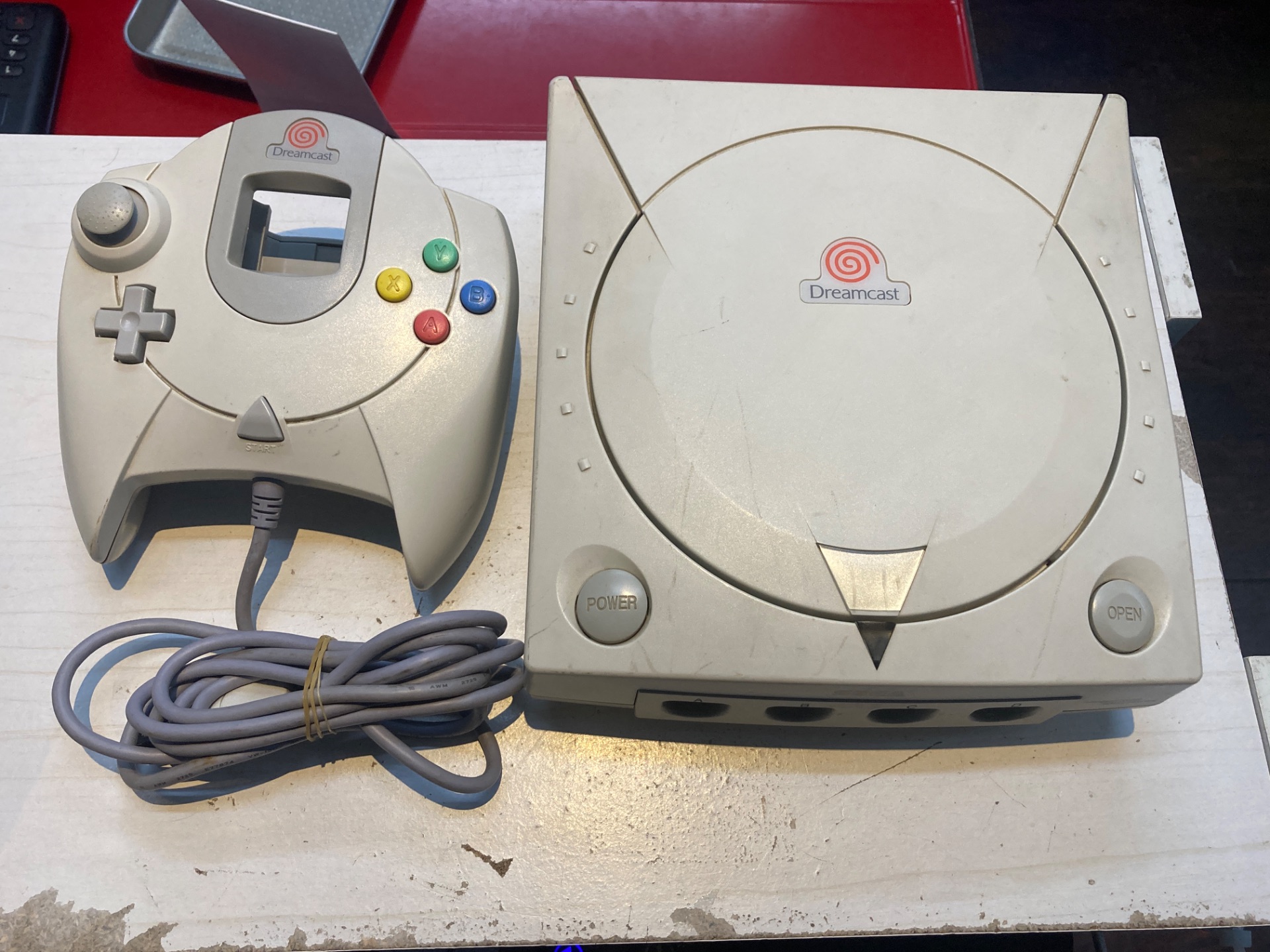 SEGA Dreamcast (HKT-3000)