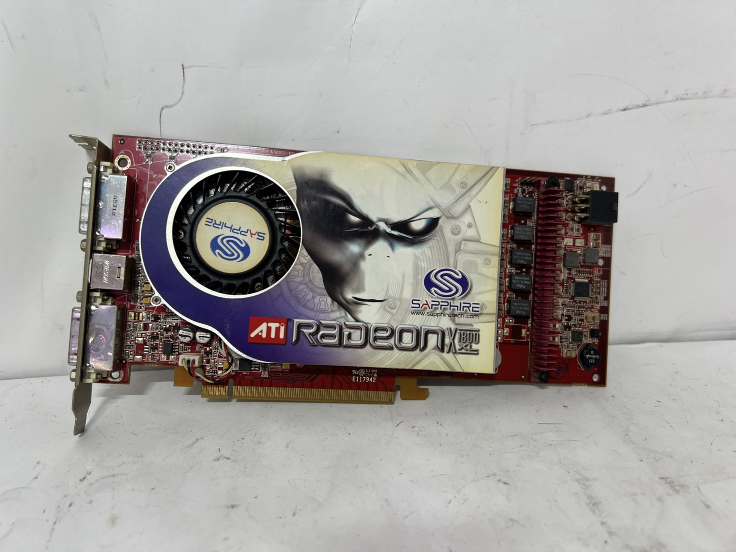 SAPPHIRE SAPPHIRE RADEON X1800 XL [PCIExp 256MB]