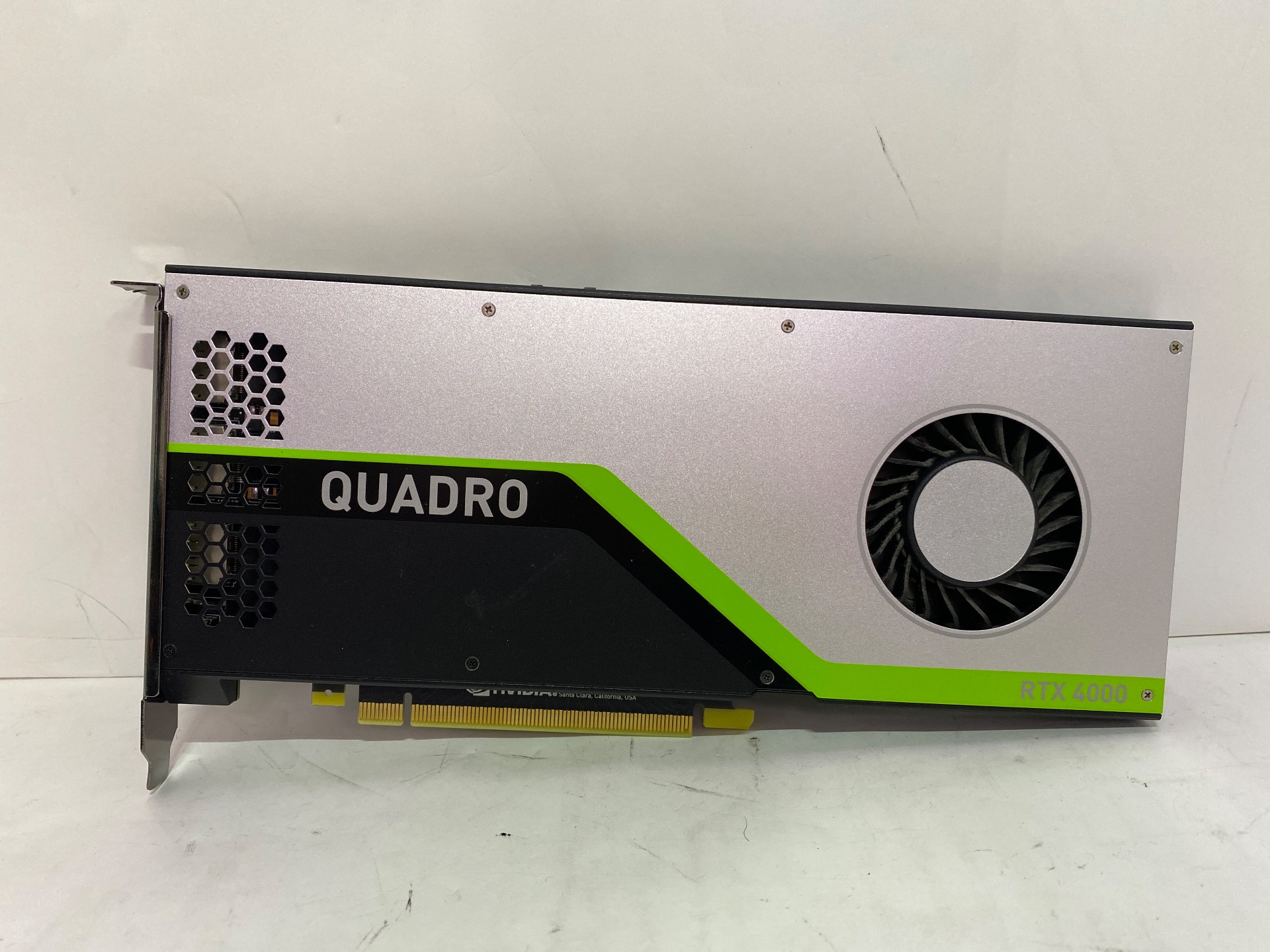 NVIDIA Quadro RTX 4000 NVQRTX4000 [PCIExp 8GB]