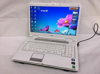 FUJITSU(富士通) FMV-LIFEBOOK AH520/1B(FMVA521BG)