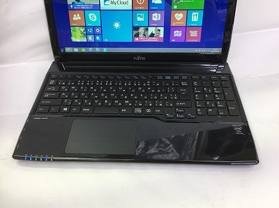 FUJITSU(富士通) FMV LIFEBOOK AH42/R(FMVA42RB)