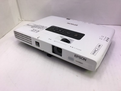 EPSON　液晶プロジェクター EB-1761W