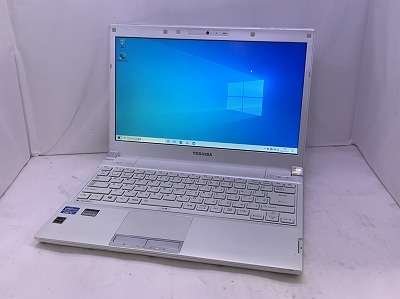 TOSHIBA(東芝) dynabook R732/E26HW (PR73226HSNWE)